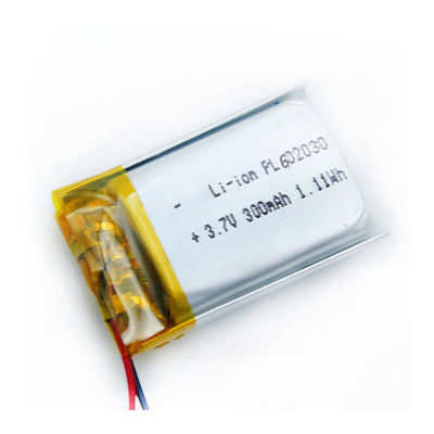602030 su misura Lipo una batteria 300mah 6.0mm da 3,7 volt densamente