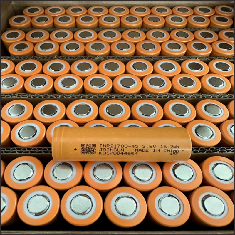 21700 batteria al litio, 3.7V, capacità 5000mAh, forma rotonda, torcia luminosa, batteria di potenza per utensili elettrici